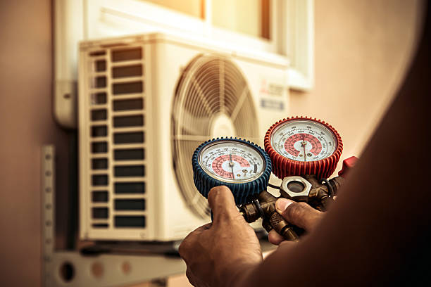 Professional Hvac Installation technician working in Thomasville, NC